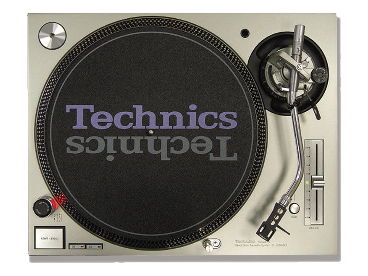 2× Technics SL-1200MK5